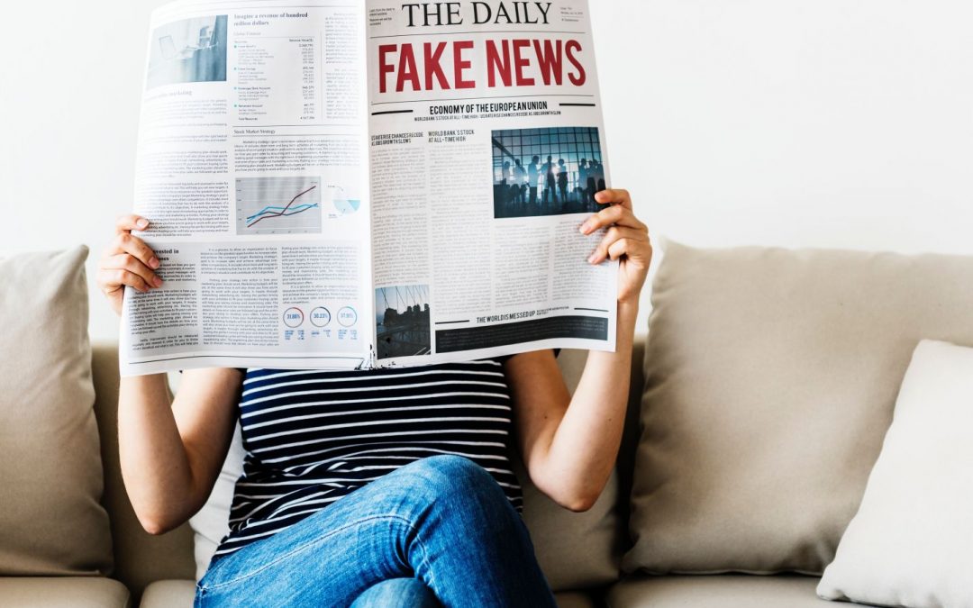 (Critically) Reading the News: Empowering Citizens in the Age of Disinformation